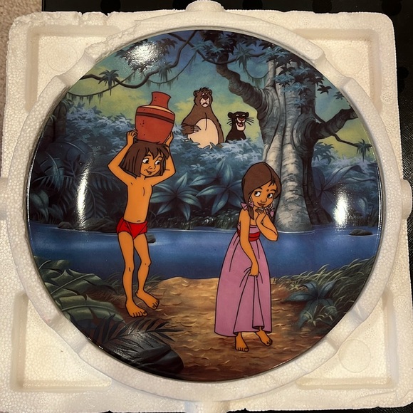 Disney Collectible The Jungle Book Plate - Picture 1 of 3